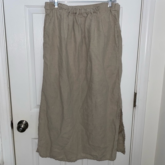 Classy LL Bean Women’s Reg Large 100% Linen Skirt Elastic Waist/Dual Side Slits - Picture 2 of 9